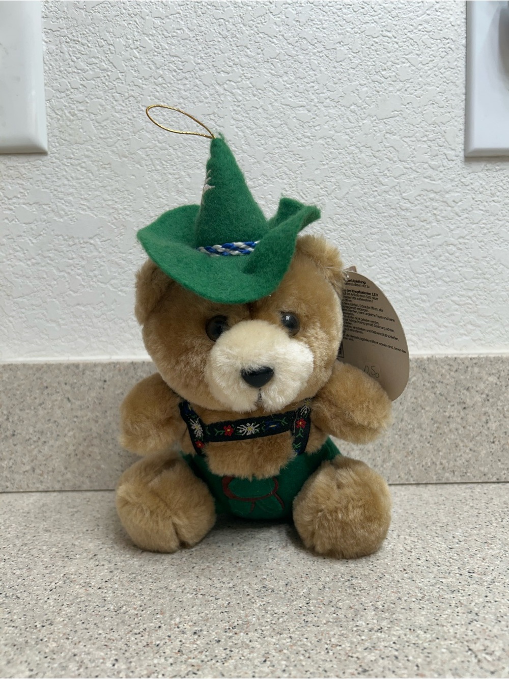 Ich Kann Richtig German Souvenir Bear 9” Plush Belly Sound Yodel-ay-hee-hoos